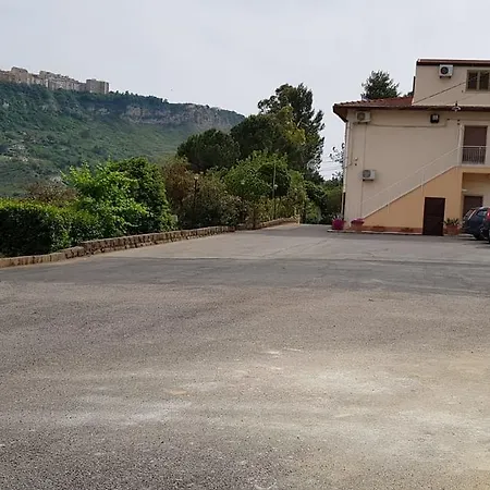 Da Pietro Calascibetta